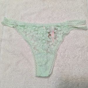 VS Pink! Allover Lace Strappy Thong - New with Tag